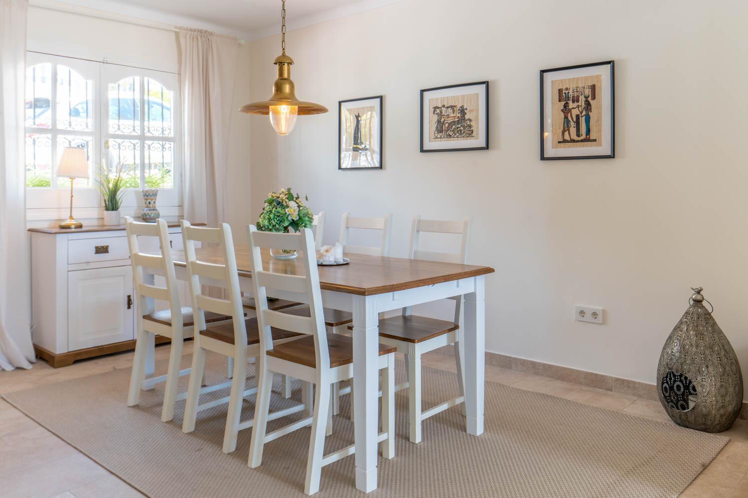 Lovely Townhouse, Several Terraces, Garden, Pool Hébergement de vacances *